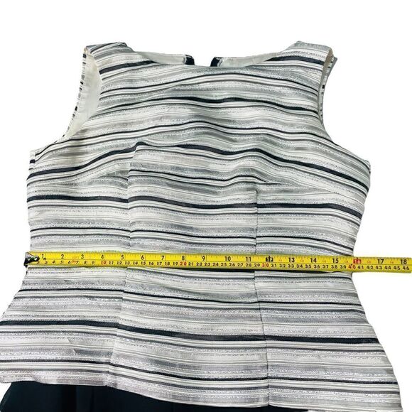 Dressbarn Women’s Pantsuit Short Sleeve/ Long Pants Size 8 - Picture 10 of 16